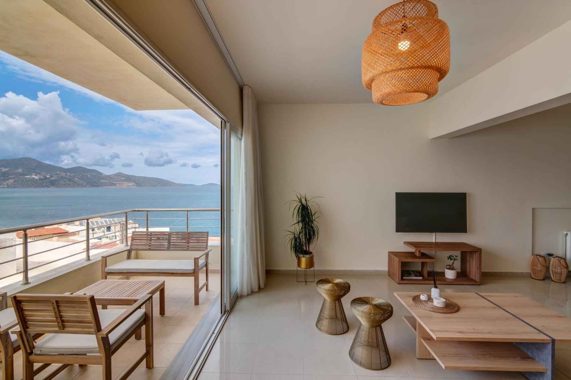 Oikies Luxury Apartments With Private Free Parking Area Ayos Nikolaos Dış mekan fotoğraf